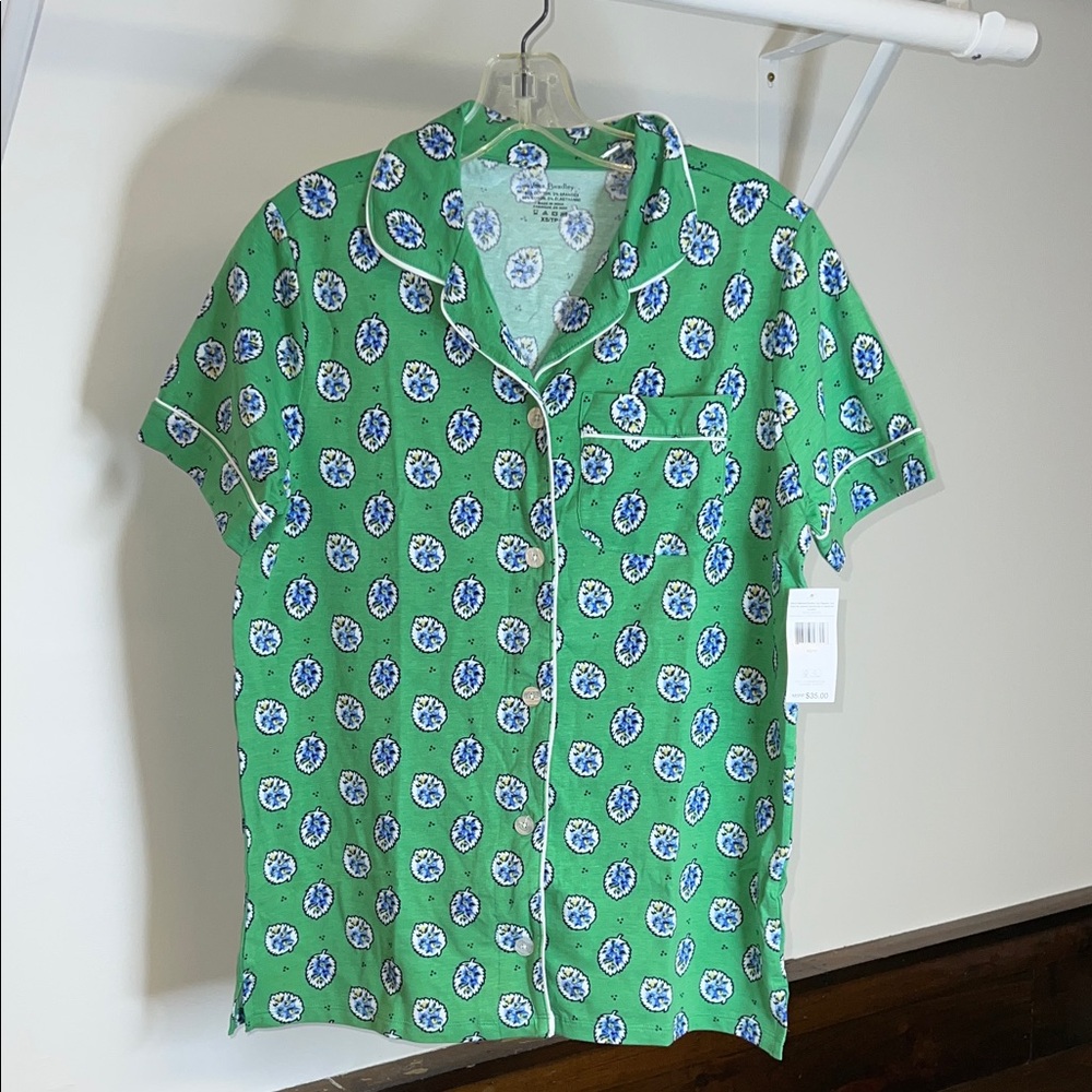 NWT Vera Bradley Short-Sleeve Button-Down PJ‎ Top in Garden Green Leaf- XS
